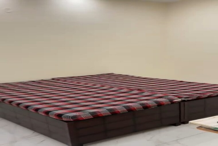 Bedroom, patel nagar 2 Bedroom 1100 Sq.Ft. Builder Floor In Patel Nagar Delhi 9410562