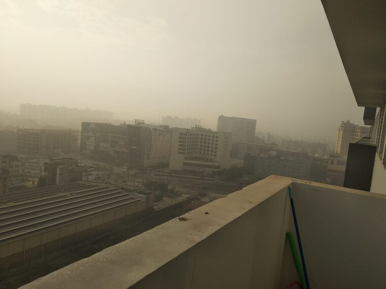 Balcony, sushma-infinium Commercial Office Space 290 Sq.Ft. In Ghazipur Zirakpur 9410459