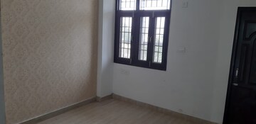 Room in 1 BHK Apartment at Vasundhara Sector 1 – for Rent