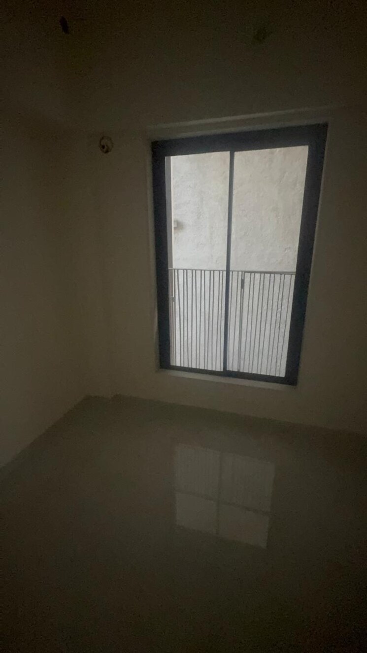 Room, dadar west 1 Bedroom 450 Sq.Ft. Apartment In Dadar West Mumbai 9410504