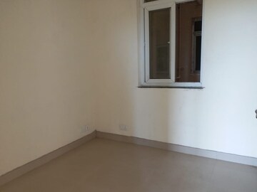 Room in 3 BHK Apartment at BPTP Park Elite Premium, Sector 84 – for Sale