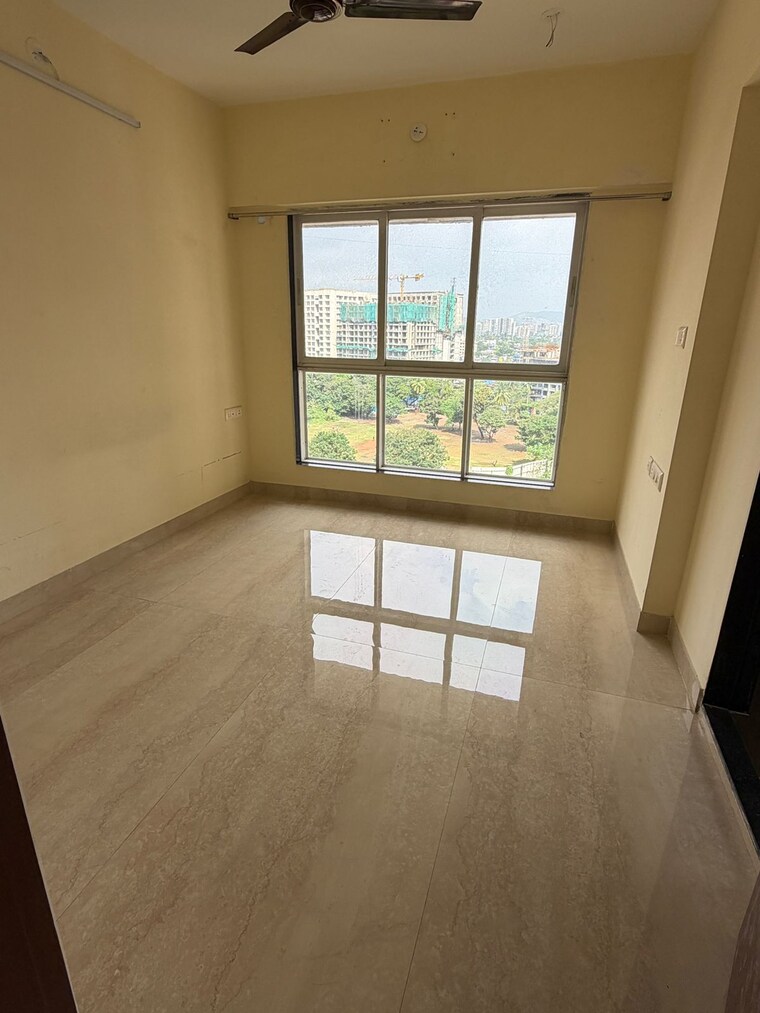 Room, rrb-satra-harmony 1.5 Bedroom 500 Sq.Ft. Apartment In Chembur Mumbai 9410565