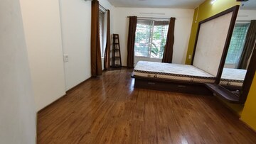 Room in 5 BHK Apartment at Balewadi – for Rent
