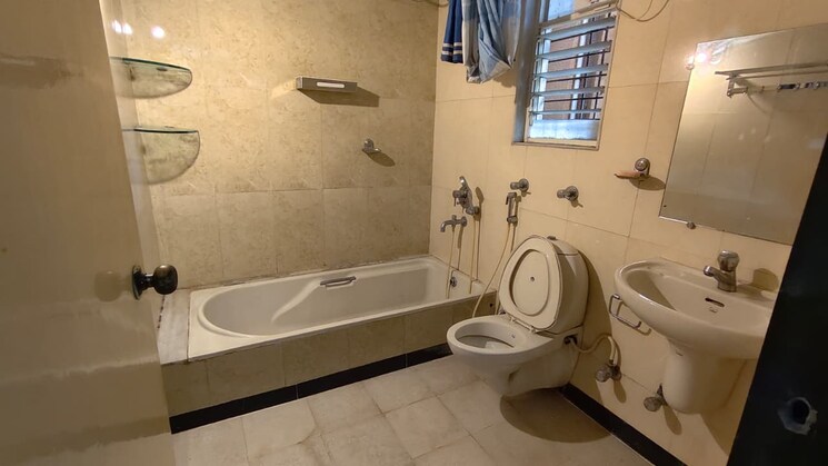 Bathroom, balewadi 5 Bedroom 2800 Sq.Ft. Apartment In Balewadi Pune 9410577