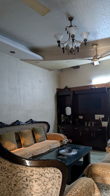 Living Room in 2 BHK Apartment at Vasundhara Sector 3 – for Rent