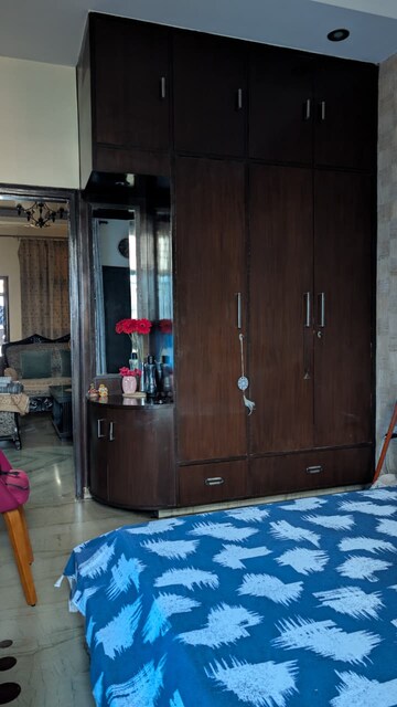 Furnished Amenities in 2 BHK Apartment at Vasundhara Sector 3 – for Rent