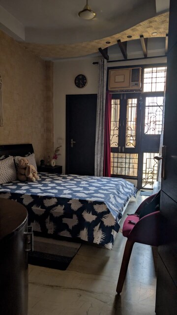 Bedroom in 2 BHK Apartment at Vasundhara Sector 3 – for Rent