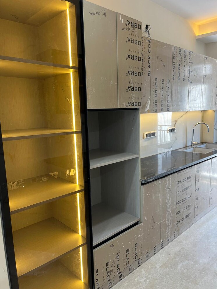 Kitchen, sector 57 3 Bedroom 200 Sq.Yd. Builder Floor In Sector 57 Gurgaon 9410823