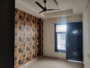Room in 2 BHK Apartment at Vasundhara Sector 3 – for Sale