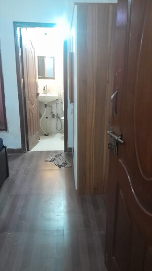 1 BHK Builder Floor For Rent in Neb Sarai