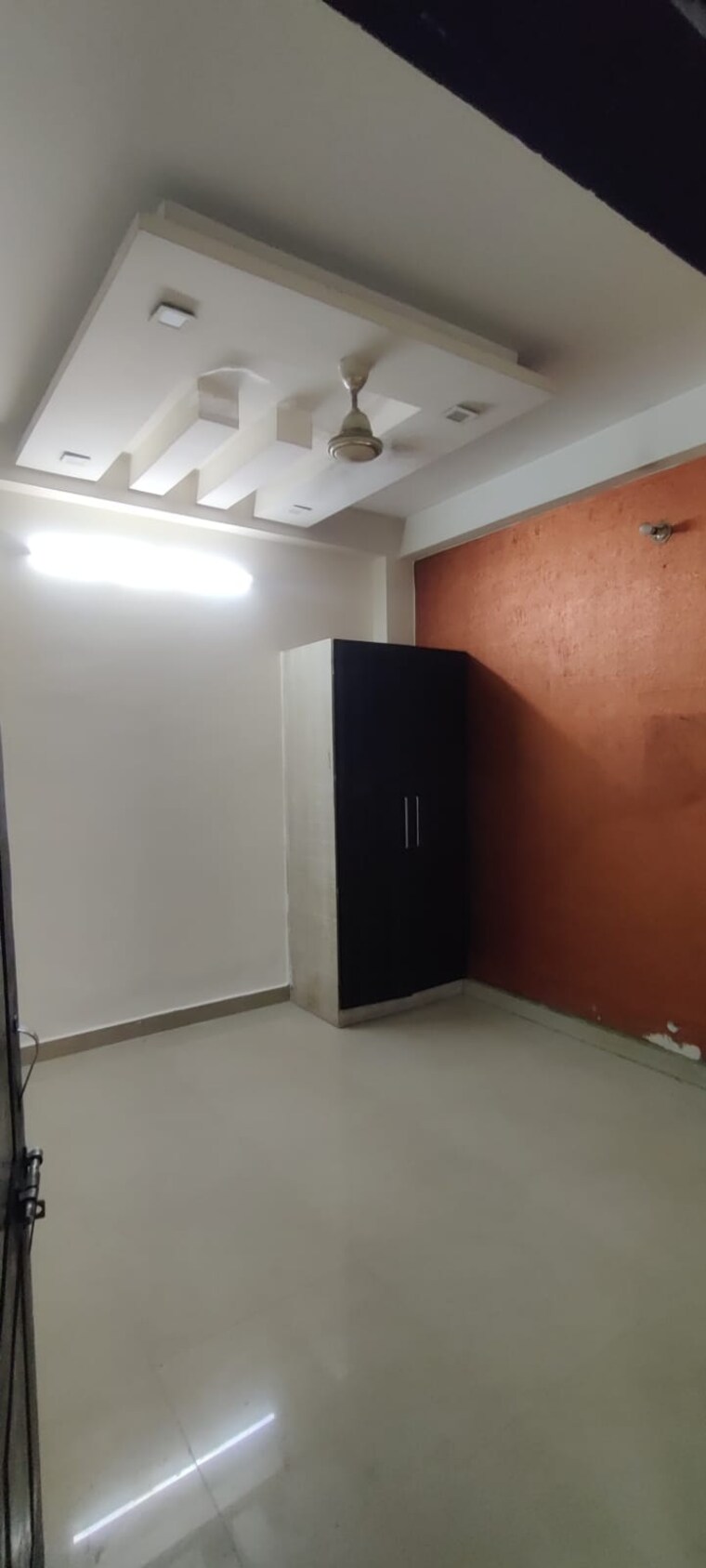 Room, vasundhara sector 5 3 Bedroom 1200 Sq.Ft. Apartment In Vasundhara Sector 5 Ghaziabad 9410870