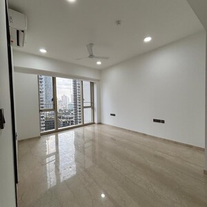 Room in 2 BHK Apartment at Worli – for Rent