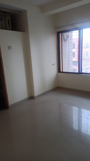 Room in 1 BHK Apartment at Vasudev Arcade, Mira Road – for Rent