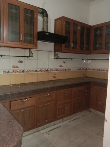 Kitchen in 3.5 BHK Apartment at Sector 61 – for Sale
