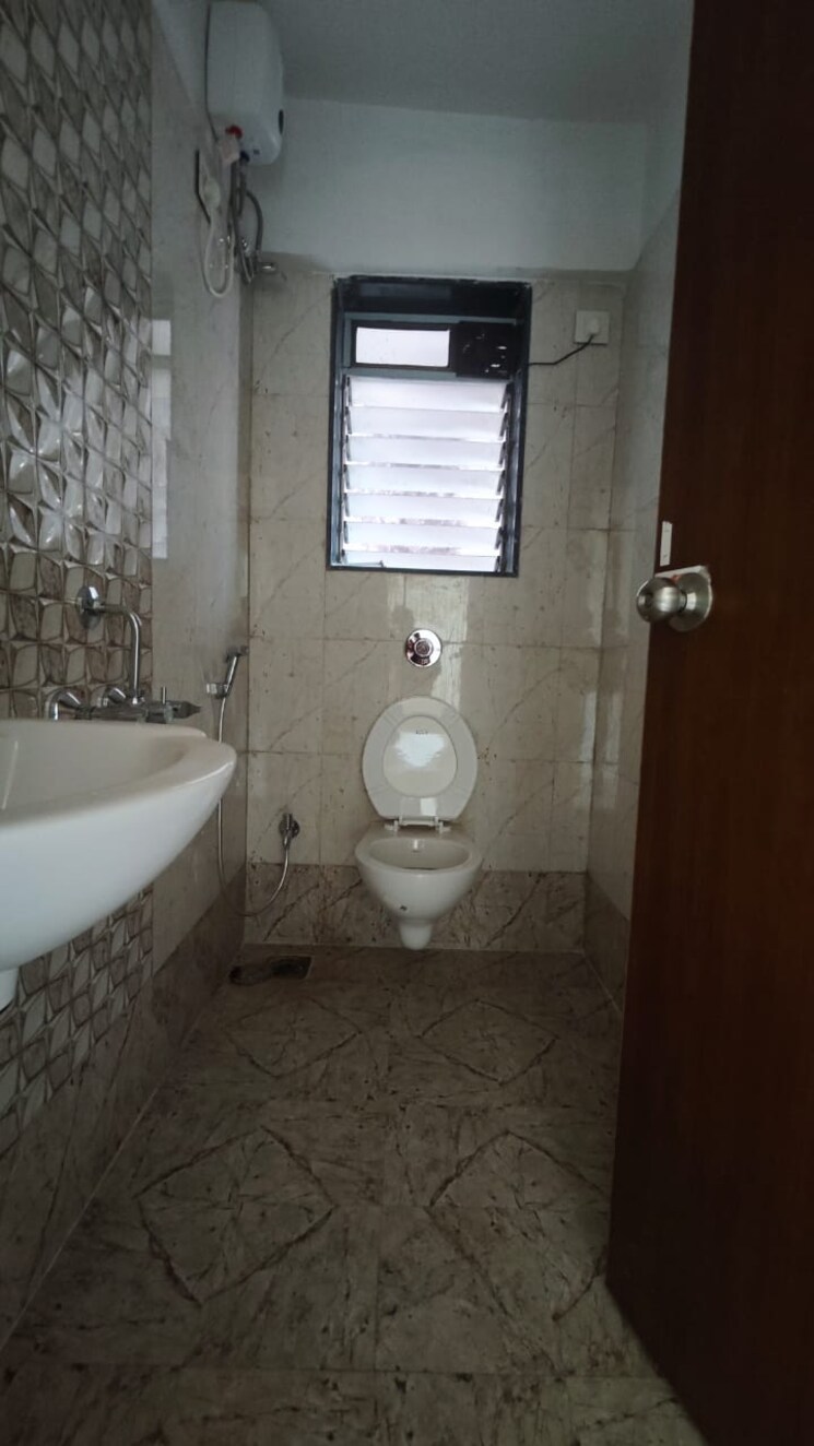 Bathroom, the-central 3 Bedroom 1345 Sq.Ft. Apartment In Chembur Mumbai 9411049