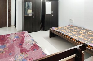 Bedroom in  Pg at Vile Parle East – for Rent