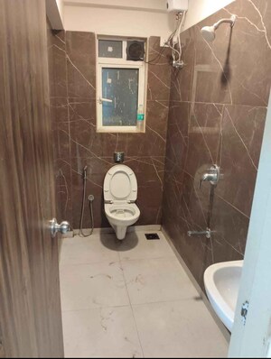 Bathroom in 1 BHK Apartment at Lodha Amara Wing 40 And 41, Kolshet Road – for Sale