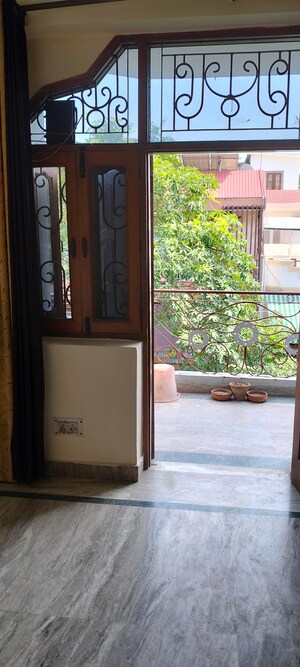 Room in 3 BHK Independent House at RWA Apartments Sector 19, Sector 19 – for Sale