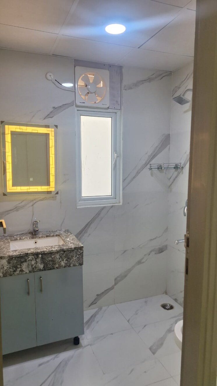 Bathroom, smart-world-gems 2.5 Bedroom 1193 Sq.Ft. Builder Floor In Sector 89 Gurgaon 9411274