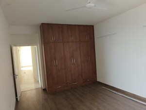 3 BHK Apartment For Rent in Emaar Palm Gardens, Sector 83
