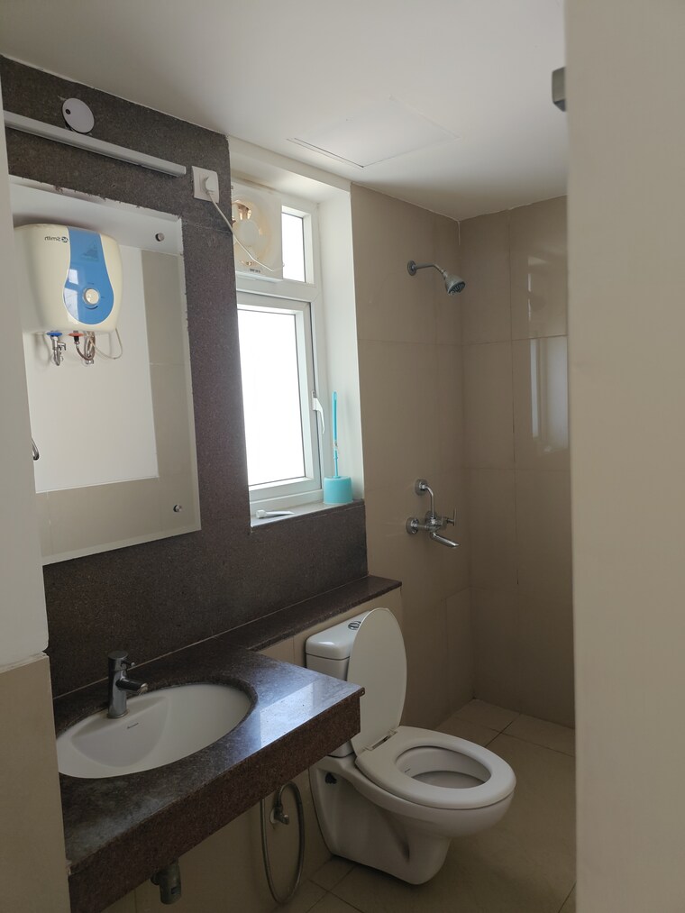 Bathroom, emaar-palm-gardens 3 Bedroom 1850 Sq.Ft. Apartment In Sector 83 Gurgaon 9411286