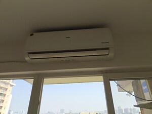 3 BHK Apartment – Entrance View at Emaar Palm Gardens, Sector 83 - for Rent