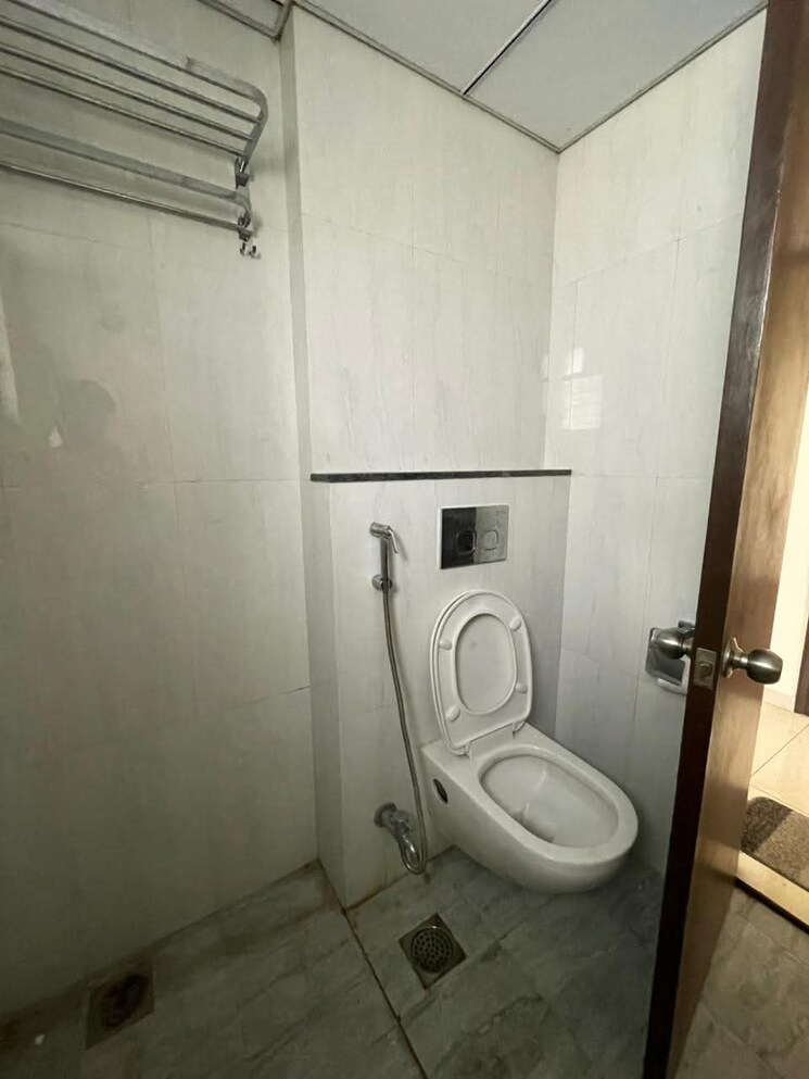 Bathroom, duville-riverdale-residences 3 Bedroom 1500 Sq.Ft. Apartment In Kharadi Pune 9411323