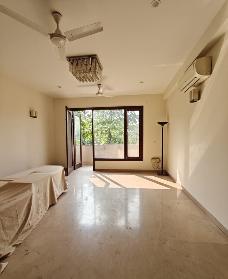 Cover Image, greater kailash i 3 Bedroom 1800 Sq.Ft. Builder Floor In Greater Kailash I Delhi 9411382