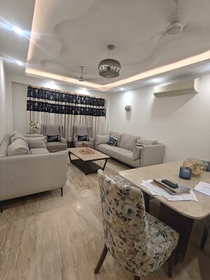 Team Area in 3 BHK Builder Floor at Greater Kailash I – for Sale