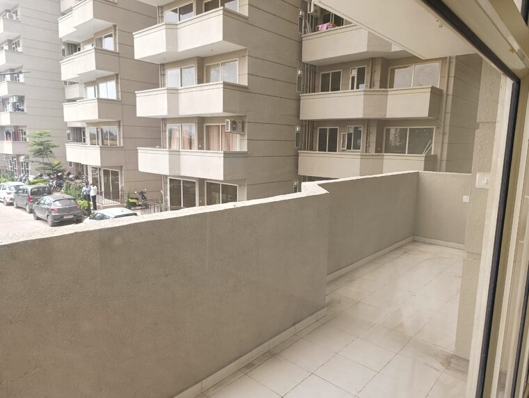 Balcony, shree-vardhman-mantra 2 Bedroom 800 Sq.Ft. Apartment In Sector 67 Gurgaon 9411362