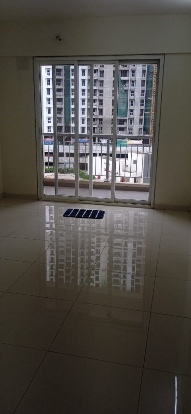 Room, godrej-emerald 3 Bedroom 1100 Sq.Ft. Apartment In Ghodbunder Road Thane 9411386