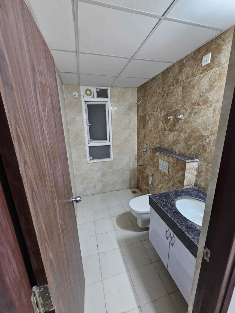 Attached Bathroom, shapoorji-pallonji-joyville-gurgaon 2 Bedroom 915 Sq.Ft. Apartment In Sector 102 Gurgaon 9411437