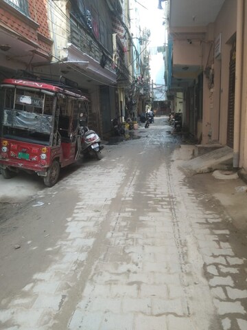 Parking in 1 BHK Builder Floor at Chirag Dilli – for Rent