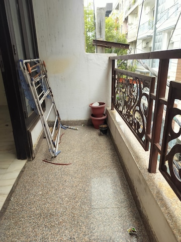 Balcony in 1 BHK Builder Floor at Chirag Dilli – for Rent