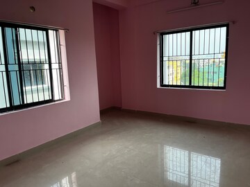 Room in 4 BHK Apartment at Damana – for Sale