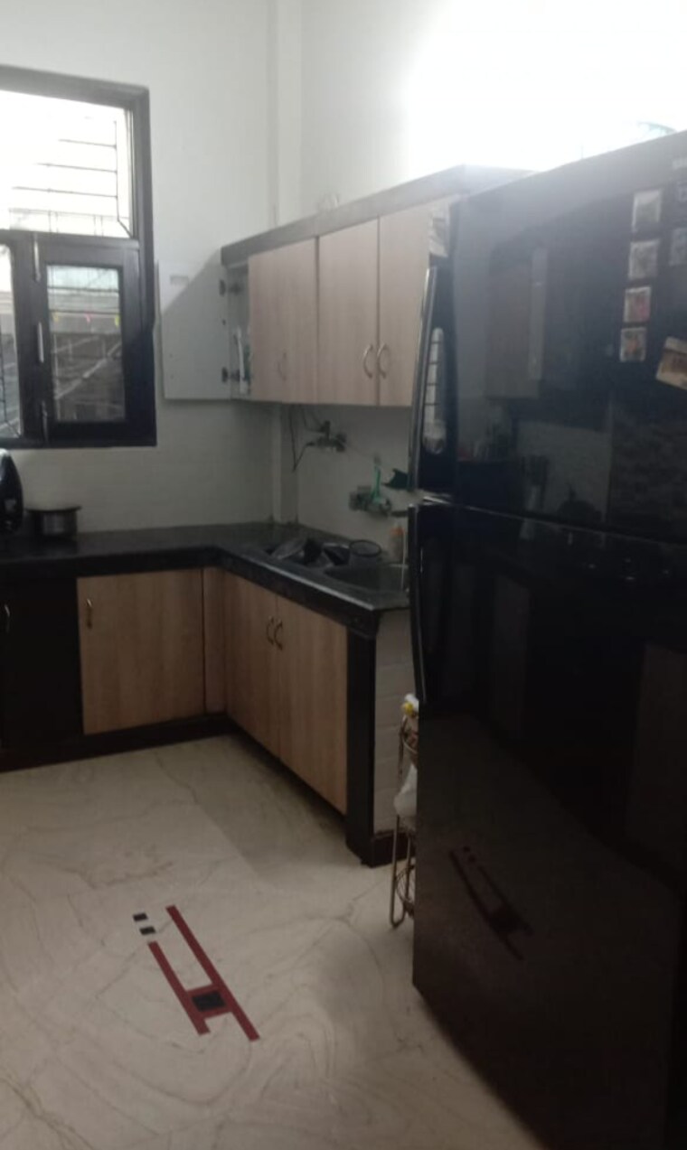 Kitchen, b block lohia nagar 3.5 Bedroom 200 Sq.Yd. Builder Floor In B Block Lohia Nagar Ghaziabad 9411615