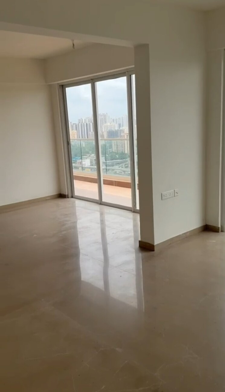 Room, indiabulls-one-indiabulls 5 Bedroom 2450 Sq.Ft. Apartment In Pokhran Road No Two Thane 9411646