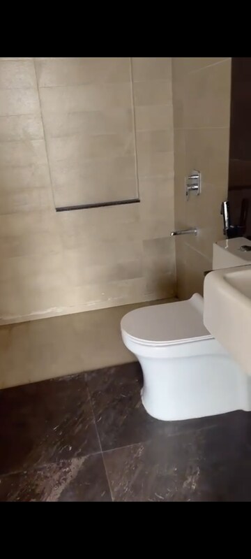 Bathroom in 5 BHK Apartment at Indiabulls One Indiabulls, Pokhran Road No Two – for Rent