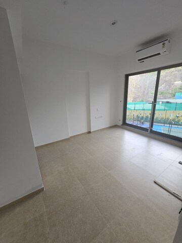 Room in 2 BHK Apartment at Chandak 34 Park Estate, Goregaon West – for Rent