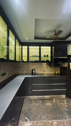 Kitchen in 4 BHK Apartment at Parsvnath Planet, Gomti Nagar – for Rent