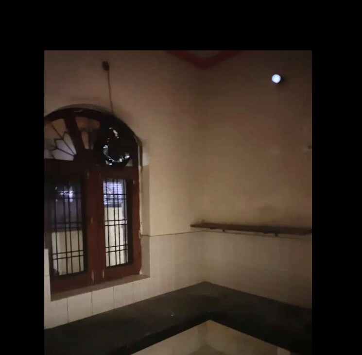 Room, gomti nagar 3 Bedroom 1500 Sq.Ft. Independent House In Gomti Nagar Lucknow 9411652