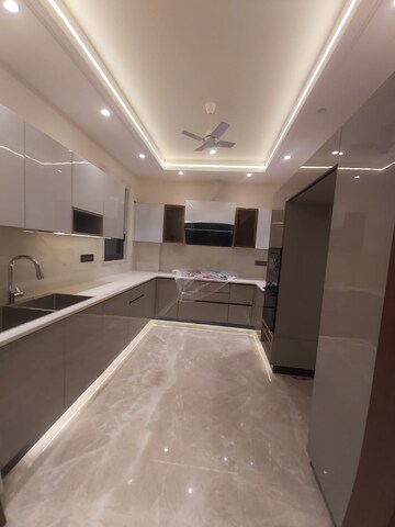 Kitchen in 3 BHK Builder Floor at Ansal Sushant Floors, Sushant Lok ii – for Rent