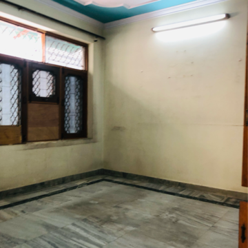 Room in 1.5 BHK Villa at Sector 21 – for Rent