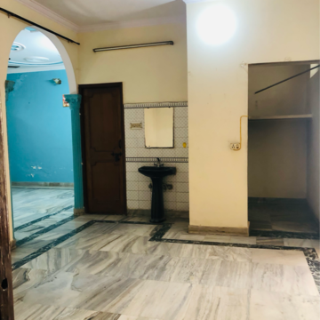 Room in 1.5 BHK Villa at Sector 21 – for Rent