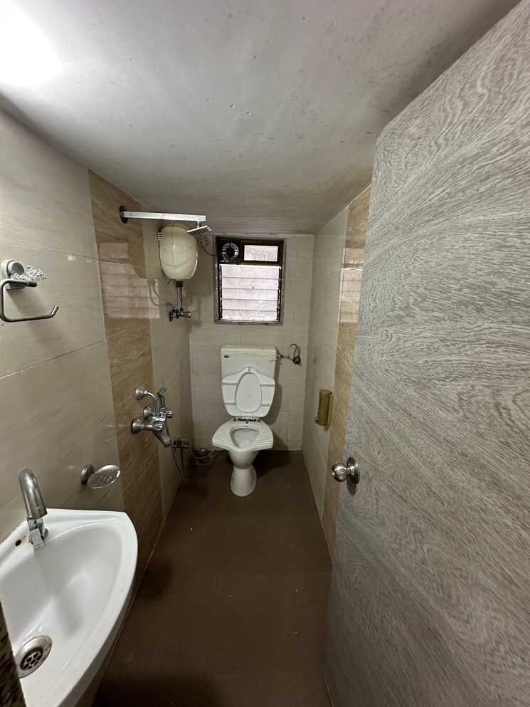 Bathroom, sethia-sea-view 1 Bedroom 468 Sq.Ft. Apartment In Goregaon West Mumbai 9411660