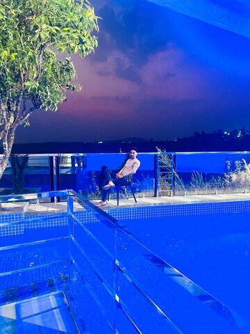 Swimming Pool in 3 BHK Villa at Wai – for Rent