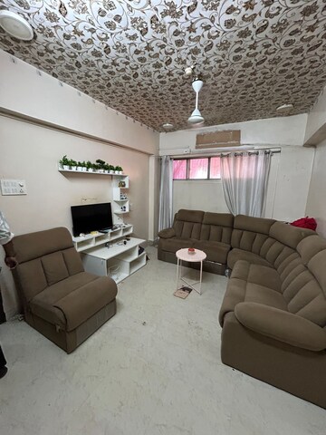 1.5 BHK Apartment For Rent in Dadar West