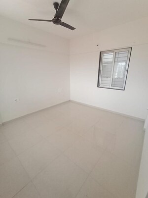 Room in 2 BHK Apartment at Aarya Residency Nanded, Nanded – for Rent