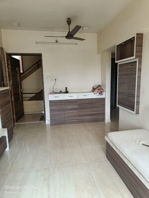2 BHK Apartment For Rent in VAS Pushp Vinod 15, Borivali West