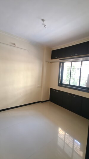 Room in 1 BHK Apartment at Lok Puram, Vasant Vihar – for Rent